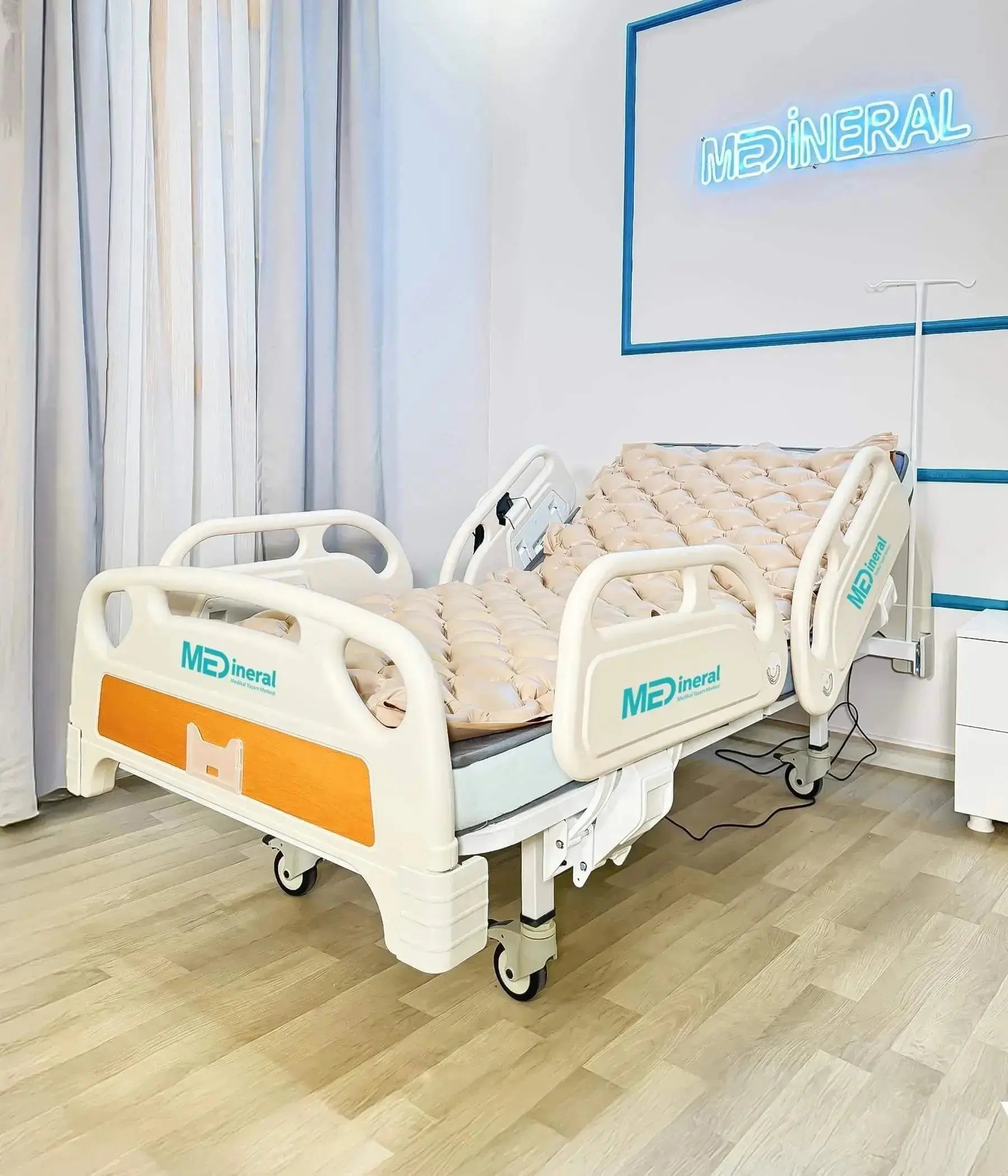 full abs 2 motorlu hasta karyolasi ve baklava tipi havali yatak seti