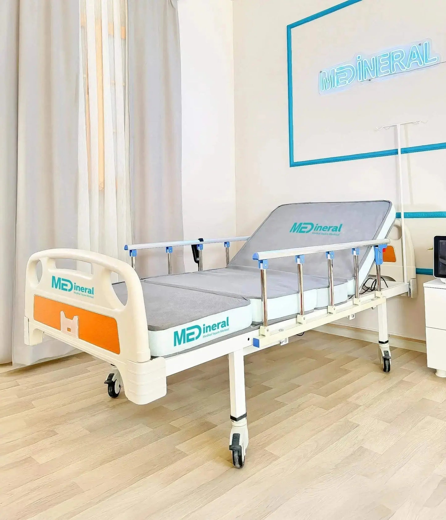 amortisörlü tabanca korkuluklu 2 motorlu hasta karyolasi
