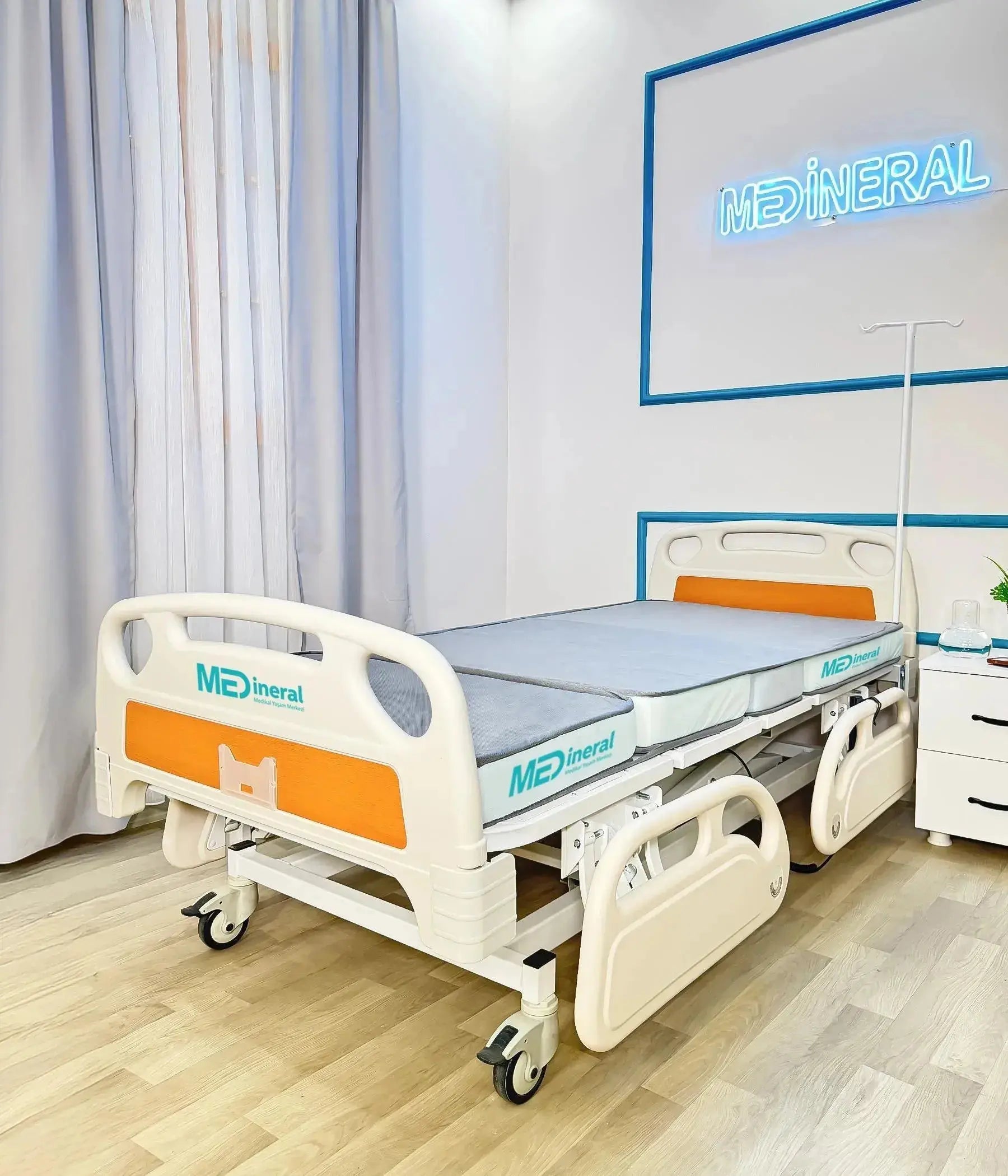 guvenli sabitleme saglayan merkezi frenli profesyonel hasta yatagi tekerlekleri